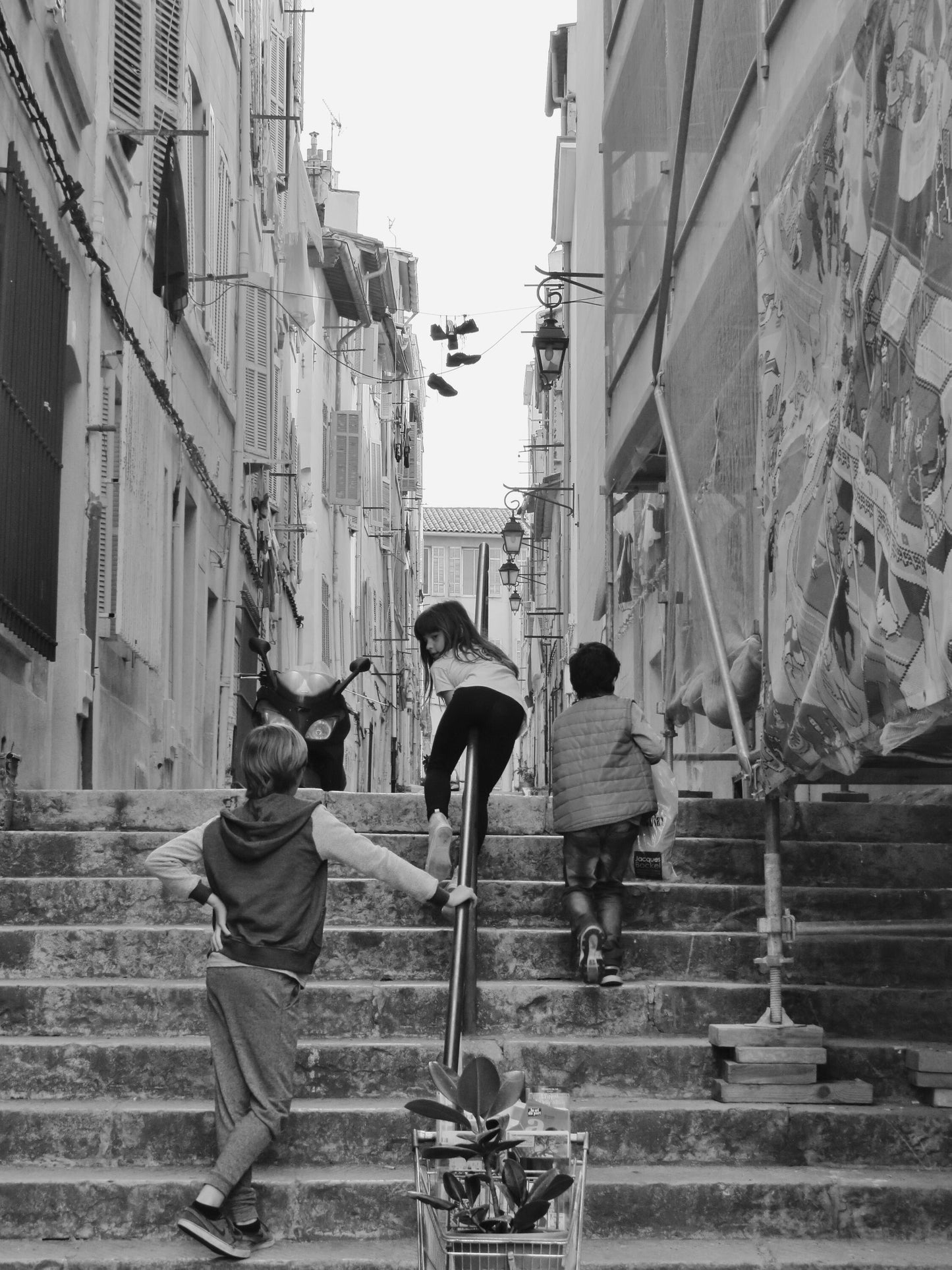 Le Panier Marseille Street Photography Print (Black And White)