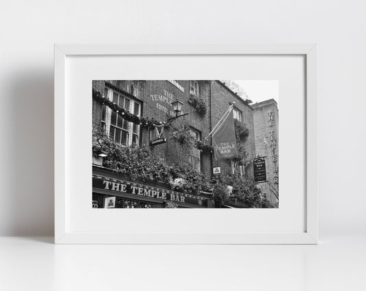 Temple Bar Art Irish Pub Black And White Print Dublin Photography