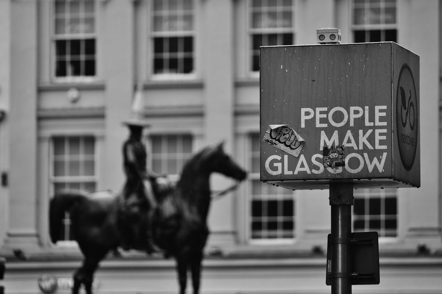 People Make Glasgow Duke Of Wellington Black And White Print